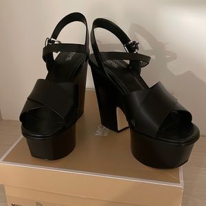 Michael Kors Platform Sandals. Size 10